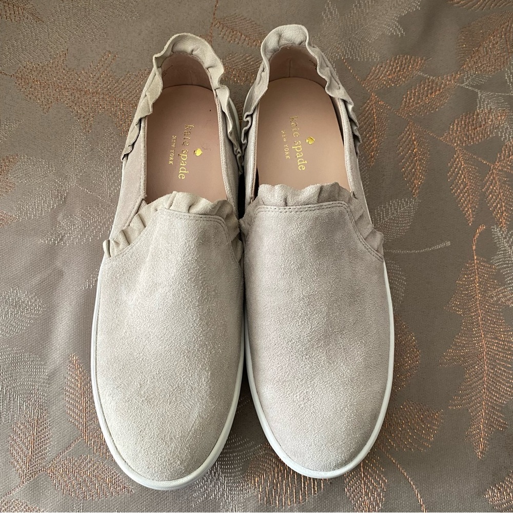 Kate Spade Beige Lilly Ruffle Sneakers Size 9